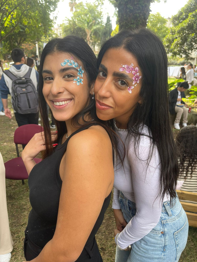 רגע מאירוע של פצפץ